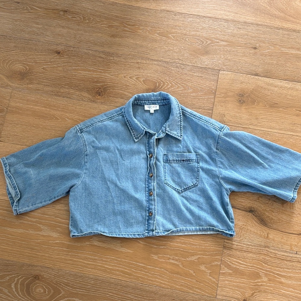 Vestique Light Blue women’s Button-Down Shirt